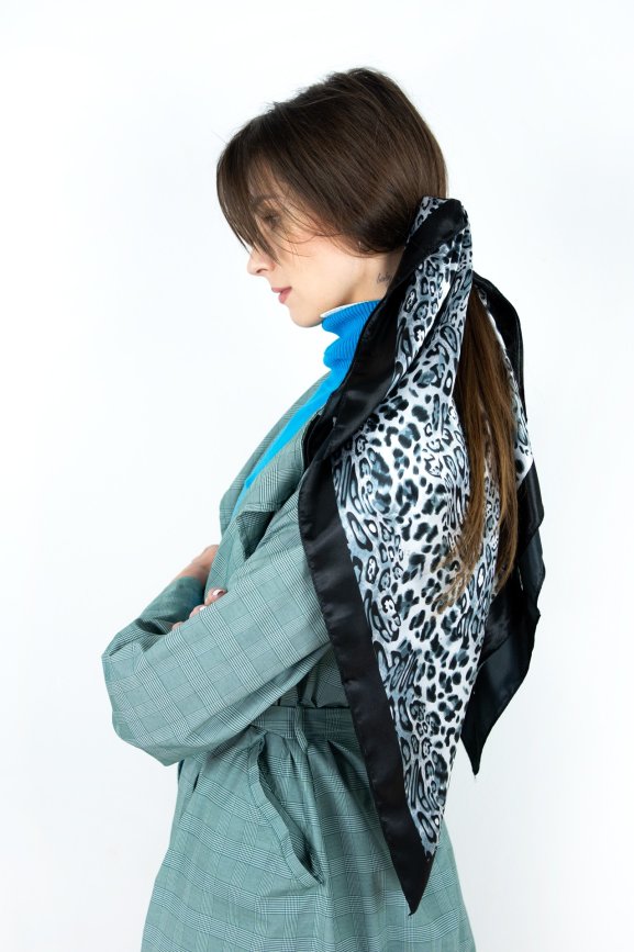 Apaszka Satin Panther M